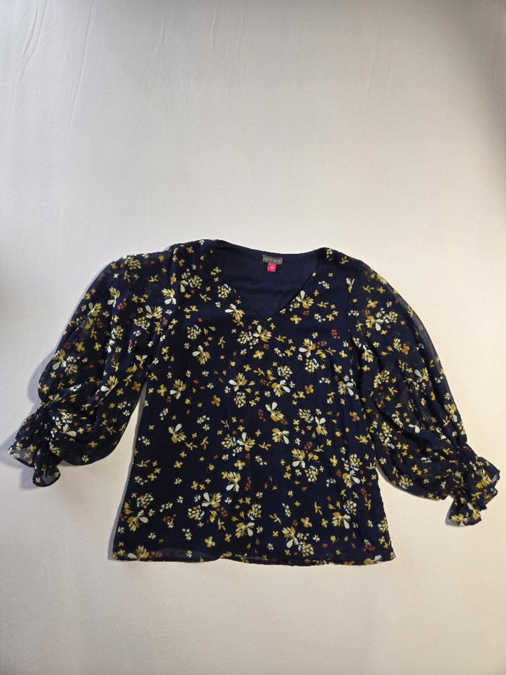 Vince Camuto Floral Blouse V-Neck Navy Blue Sheer Puff Sleeve Top Size M